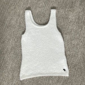 White fuzzing Abercrombie kids tank top, perfect condition, size small 7/8